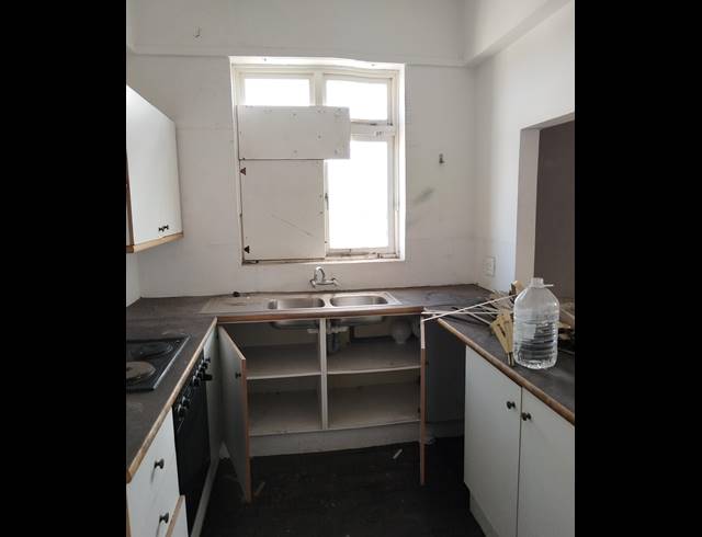 1 BEDROOM SECTIONAL TITLE FOR SALE IN GQEBERHA CENTRAL